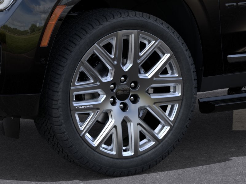 2026 GMC Yukon XL Denali Ultimate - Photo 9