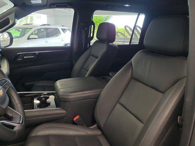 2025 Chevrolet Suburban LT