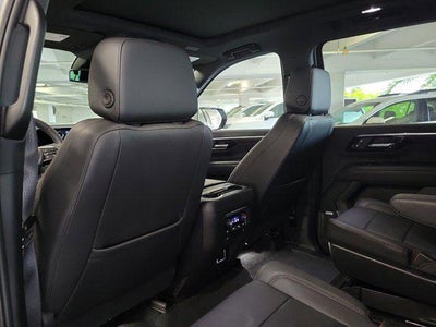 2025 Chevrolet Suburban LT