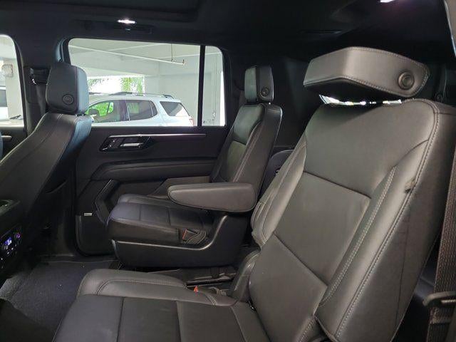 2025 Chevrolet Suburban LT