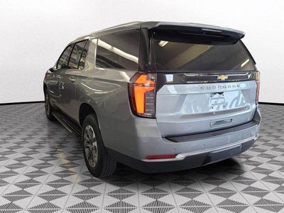 2025 Chevrolet Suburban LT