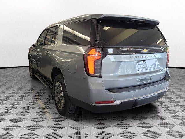 2025 Chevrolet Suburban LT