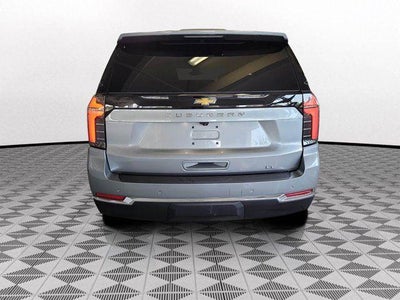 2025 Chevrolet Suburban LT
