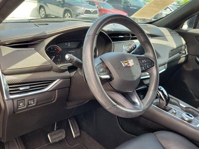 2023 Cadillac XT4 FWD Sport