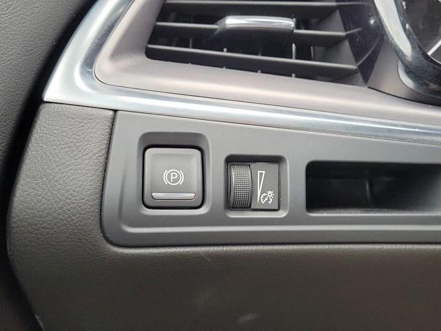 2023 Cadillac XT5 FWD Luxury