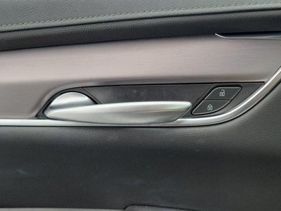 2023 Cadillac XT5 FWD Luxury