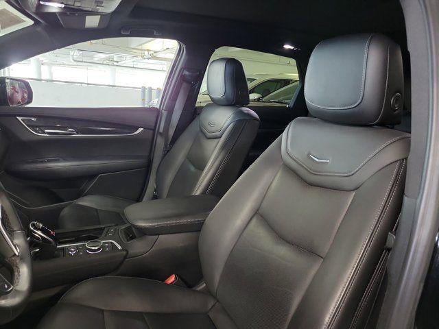 2022 Cadillac XT5 FWD Premium Luxury