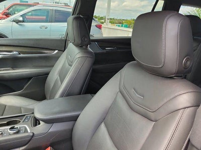 2022 Cadillac XT6 Sport
