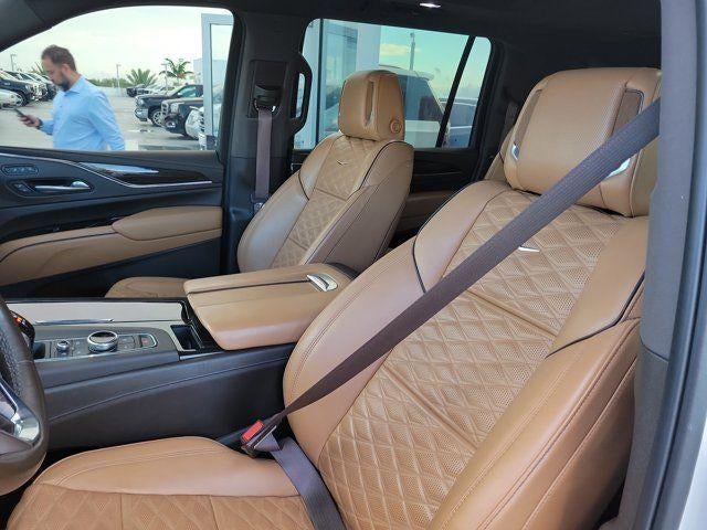 2022 Cadillac Escalade ESV Base