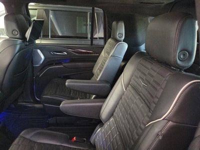 2023 Cadillac Escalade ESV 4WD Sport Platinum