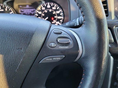 2020 Nissan Pathfinder SL