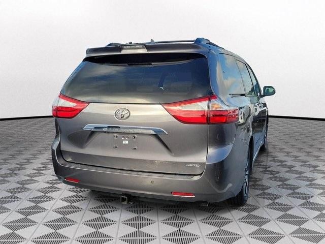 2018 Toyota Sienna L