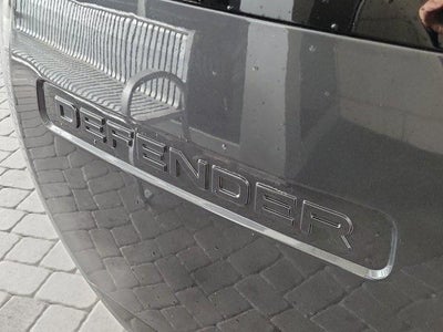2025 Land Rover Defender V8