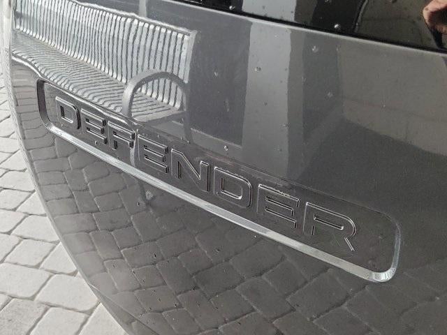 2025 Land Rover Defender V8