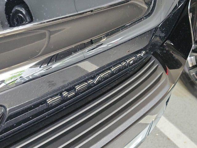 2025 GMC Yukon Elevation