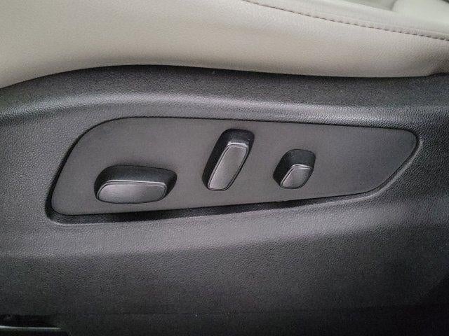 2023 Cadillac XT4 FWD Luxury