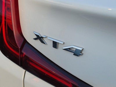 2022 Cadillac XT4 FWD Luxury