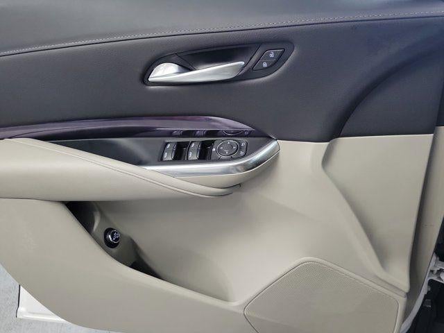2023 Cadillac XT4 FWD Luxury
