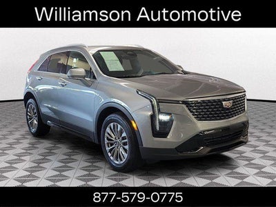 2024 Cadillac XT4 FWD Premium Luxury
