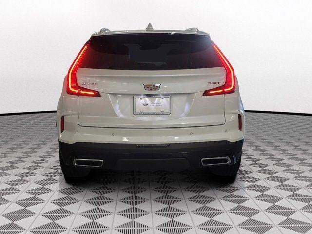 2024 Cadillac XT4 FWD Premium Luxury