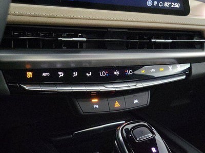 2024 Cadillac XT4 FWD Premium Luxury