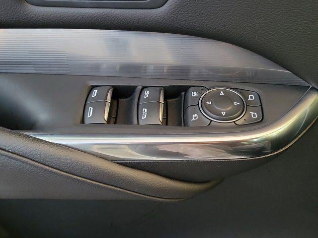 2024 Cadillac XT4 FWD Premium Luxury