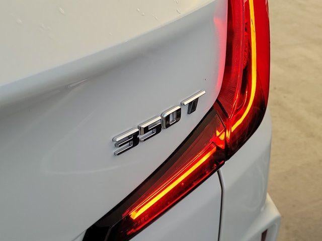 2024 Cadillac XT4 FWD Premium Luxury