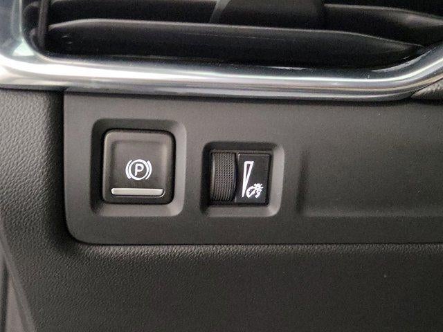 2023 Cadillac XT4 FWD Premium Luxury