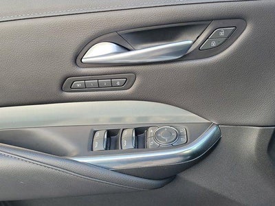 2023 Cadillac XT4 FWD Premium Luxury