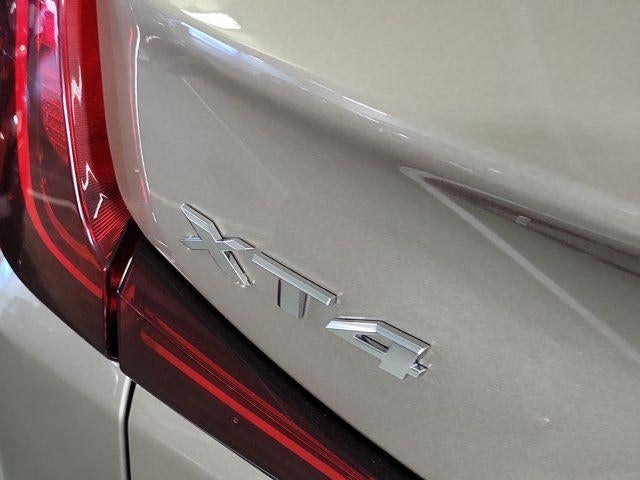 2023 Cadillac XT4 FWD Premium Luxury