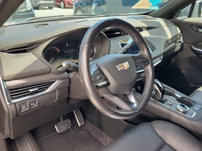 2023 Cadillac XT4 FWD Sport