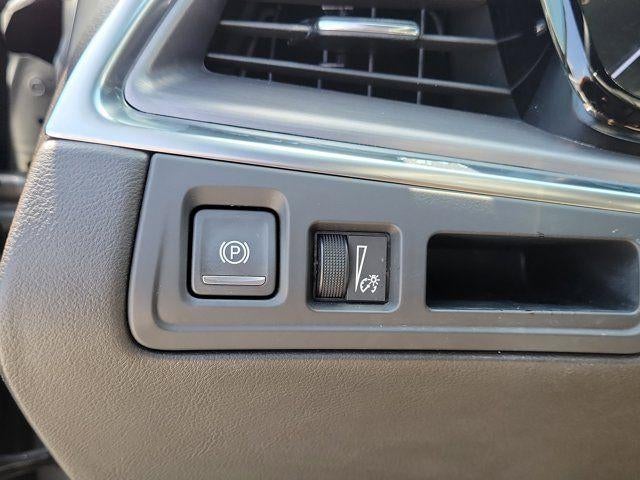 2023 Cadillac XT5 FWD Luxury