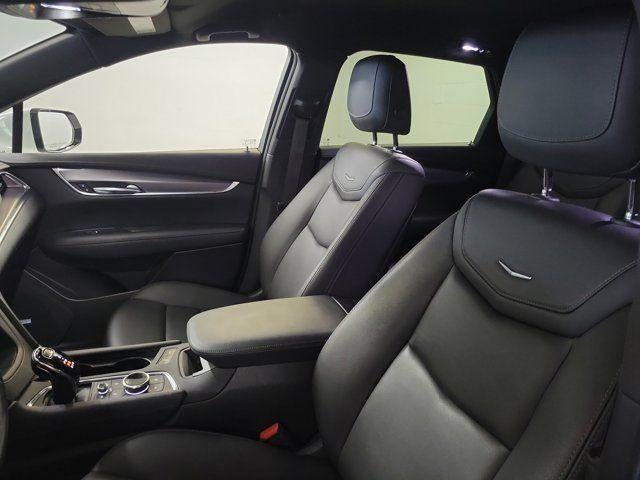 2023 Cadillac XT5 FWD Luxury