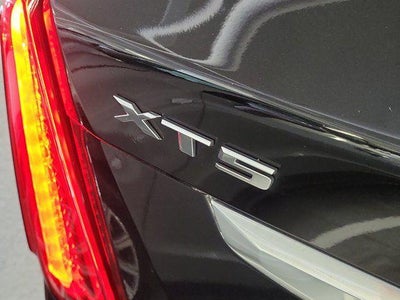 2023 Cadillac XT5 FWD Luxury