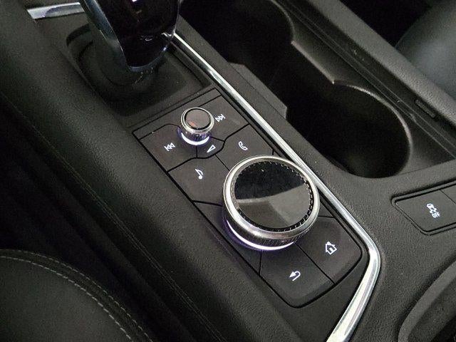 2022 Cadillac XT5 FWD Premium Luxury