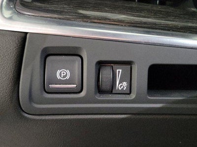 2022 Cadillac XT5 FWD Premium Luxury