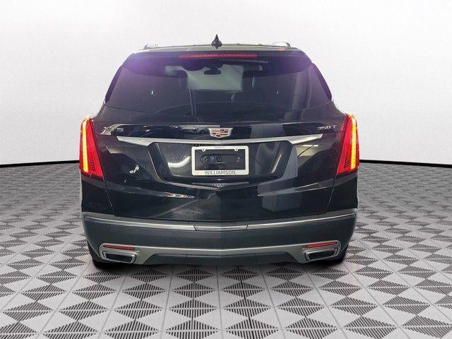 2022 Cadillac XT5 FWD Premium Luxury
