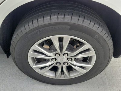 2022 Cadillac XT5 FWD Premium Luxury