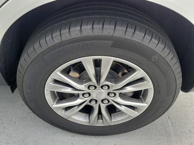 2022 Cadillac XT5 FWD Premium Luxury