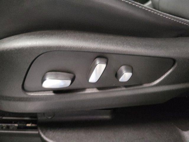 2022 Cadillac XT5 FWD Premium Luxury