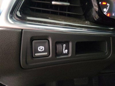 2022 Cadillac XT5 FWD Premium Luxury