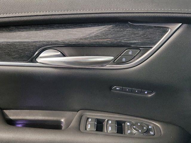 2022 Cadillac XT5 FWD Premium Luxury