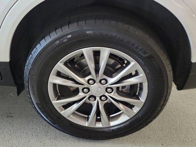 2022 Cadillac XT5 FWD Premium Luxury