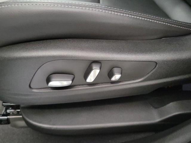 2023 Cadillac XT6 FWD Premium Luxury