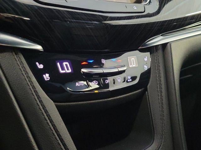 2023 Cadillac XT6 FWD Premium Luxury