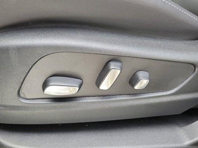 2023 Cadillac XT6 FWD Premium Luxury