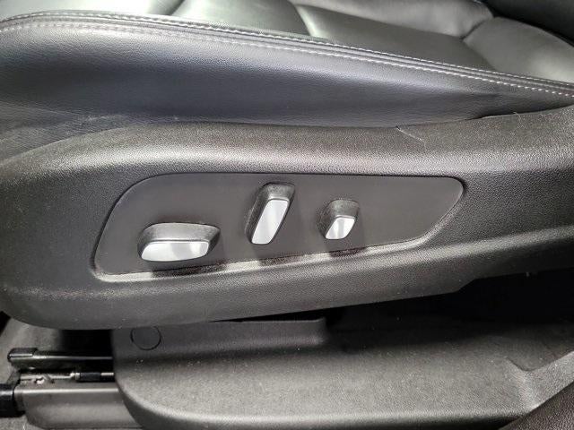 2023 Cadillac XT6 FWD Premium Luxury