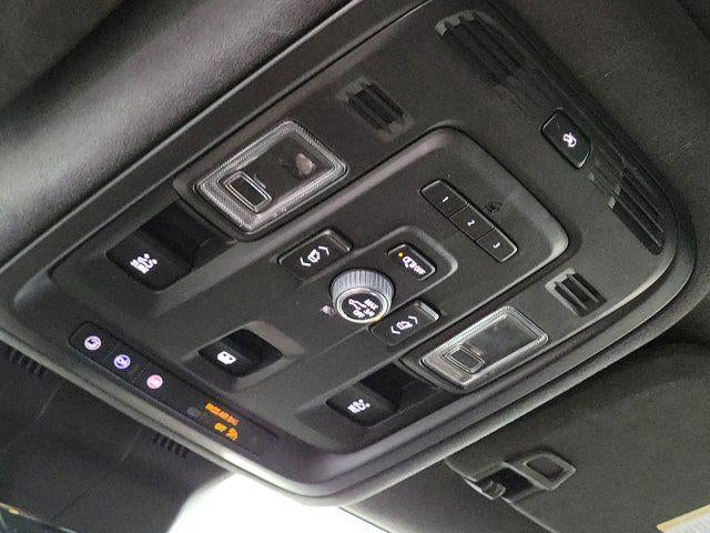 2023 Cadillac Escalade 4WD Sport Platinum