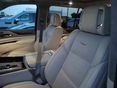 2023 Cadillac Escalade ESV 4WD Premium Luxury Platinum