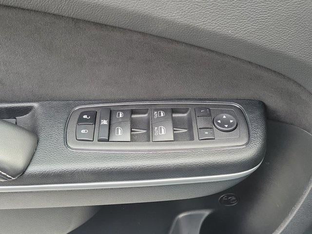 2023 Chrysler 300 300C